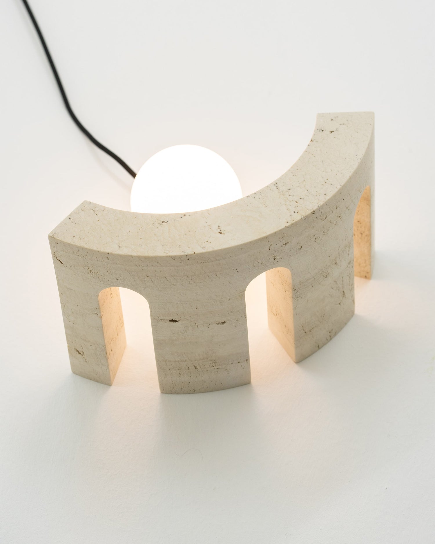 Gladio+Alba - Travertino