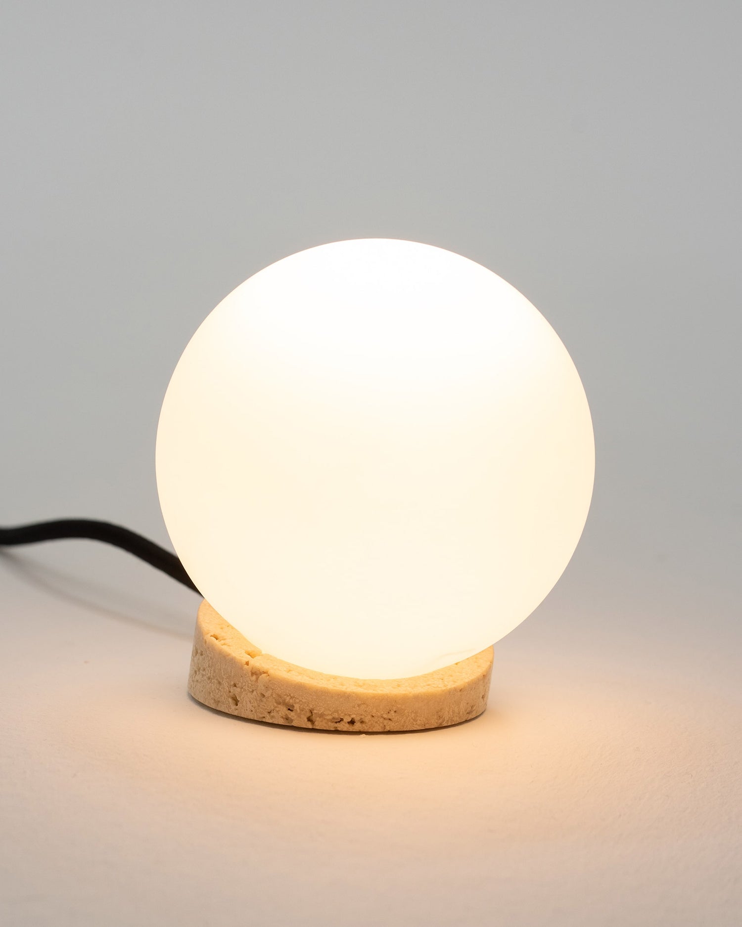 Gladio+Alba - Travertino