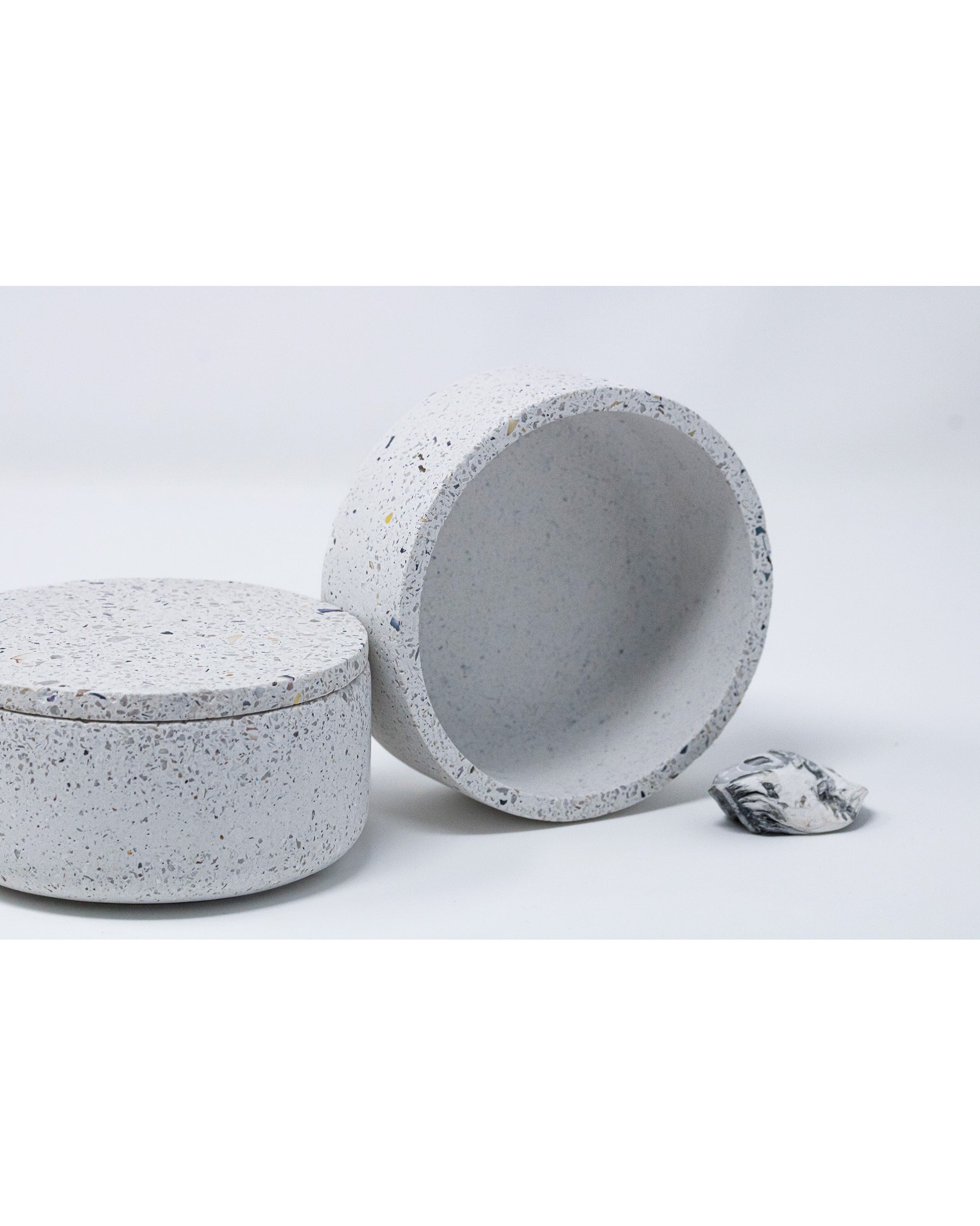 Salsedine Jar with lid - bianco
