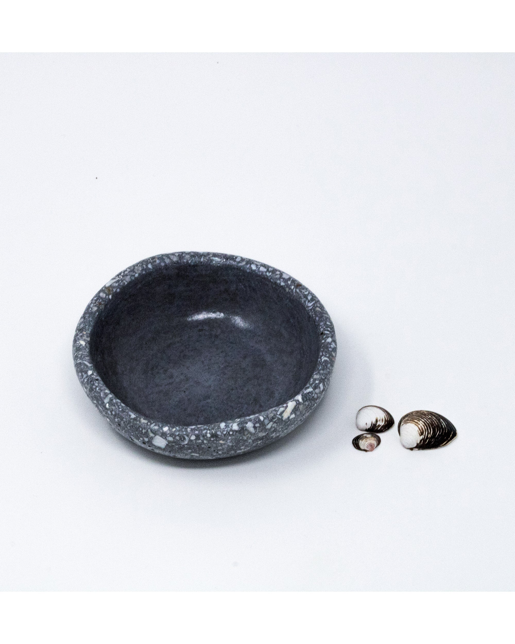 Tiny Bowl Black Salt
