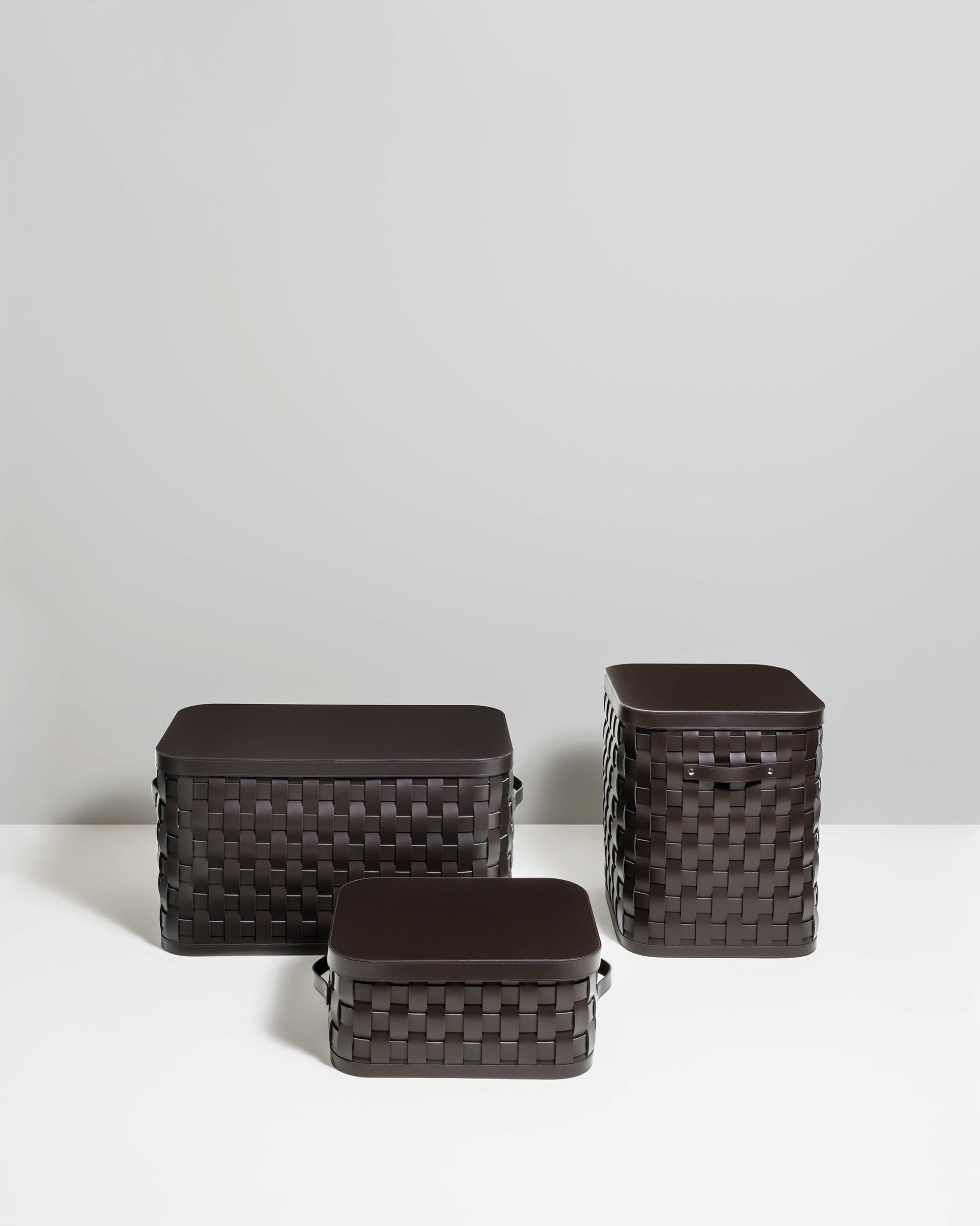 Basket - Demetra newspaper holder - Dark brown