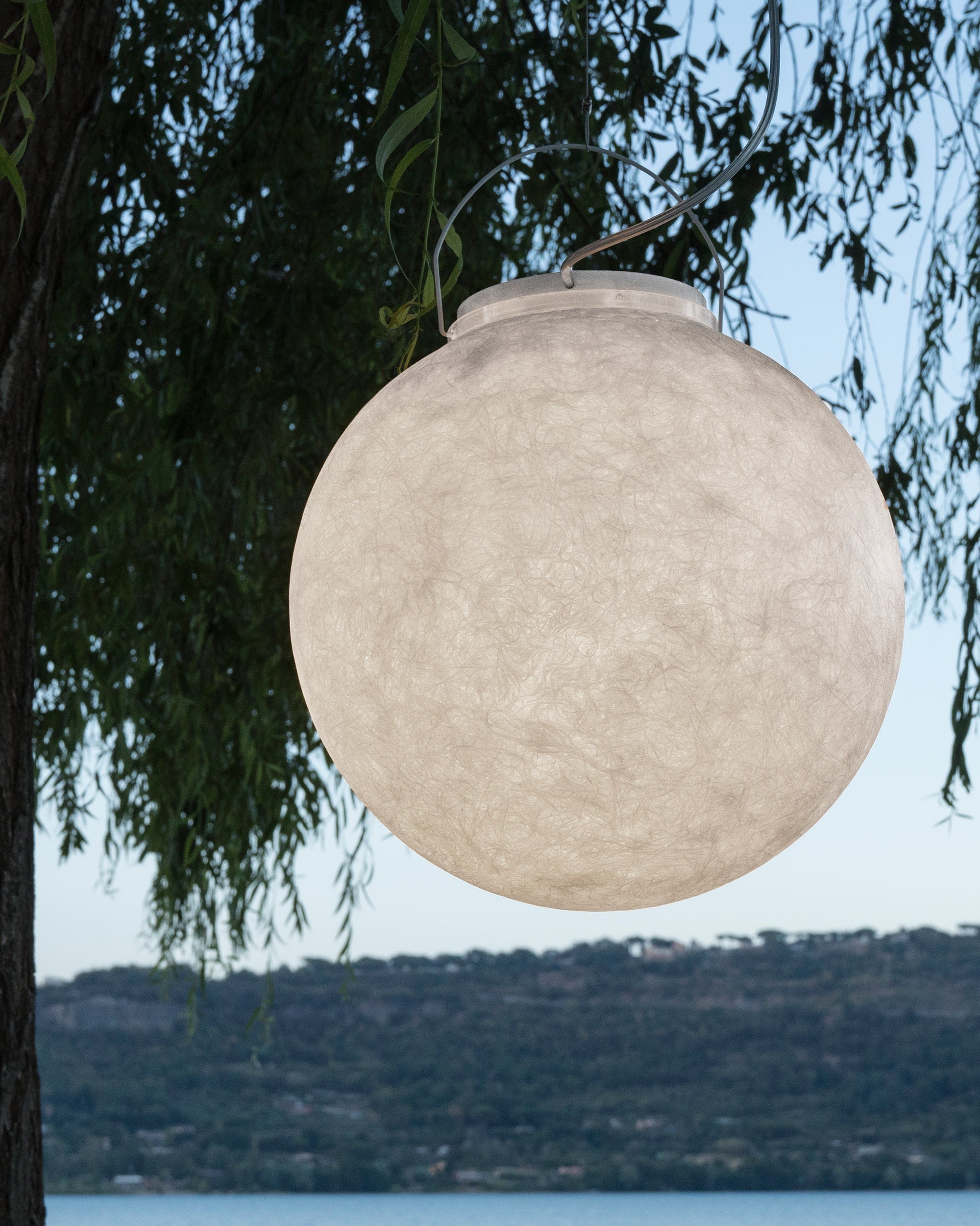 Luna Out