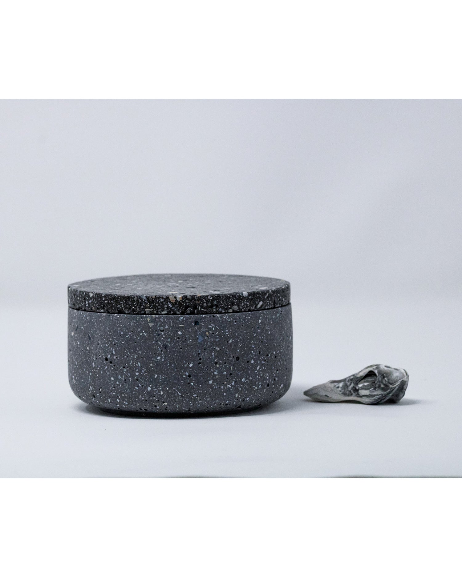 Salsedine Candle Jar with lid - nera