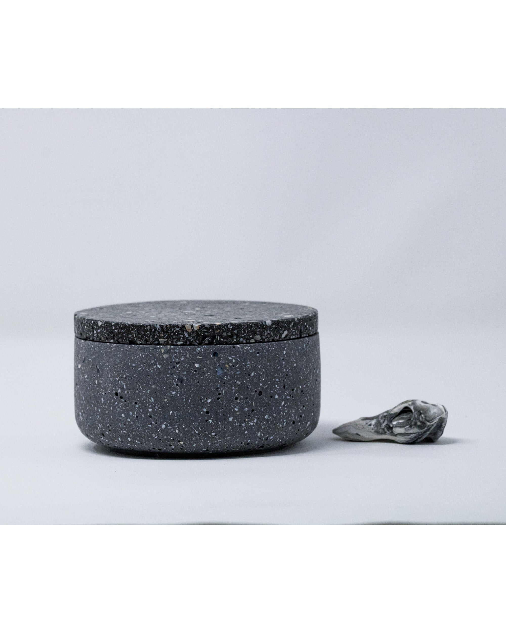 Salsedine Candle Jar with lid - nera