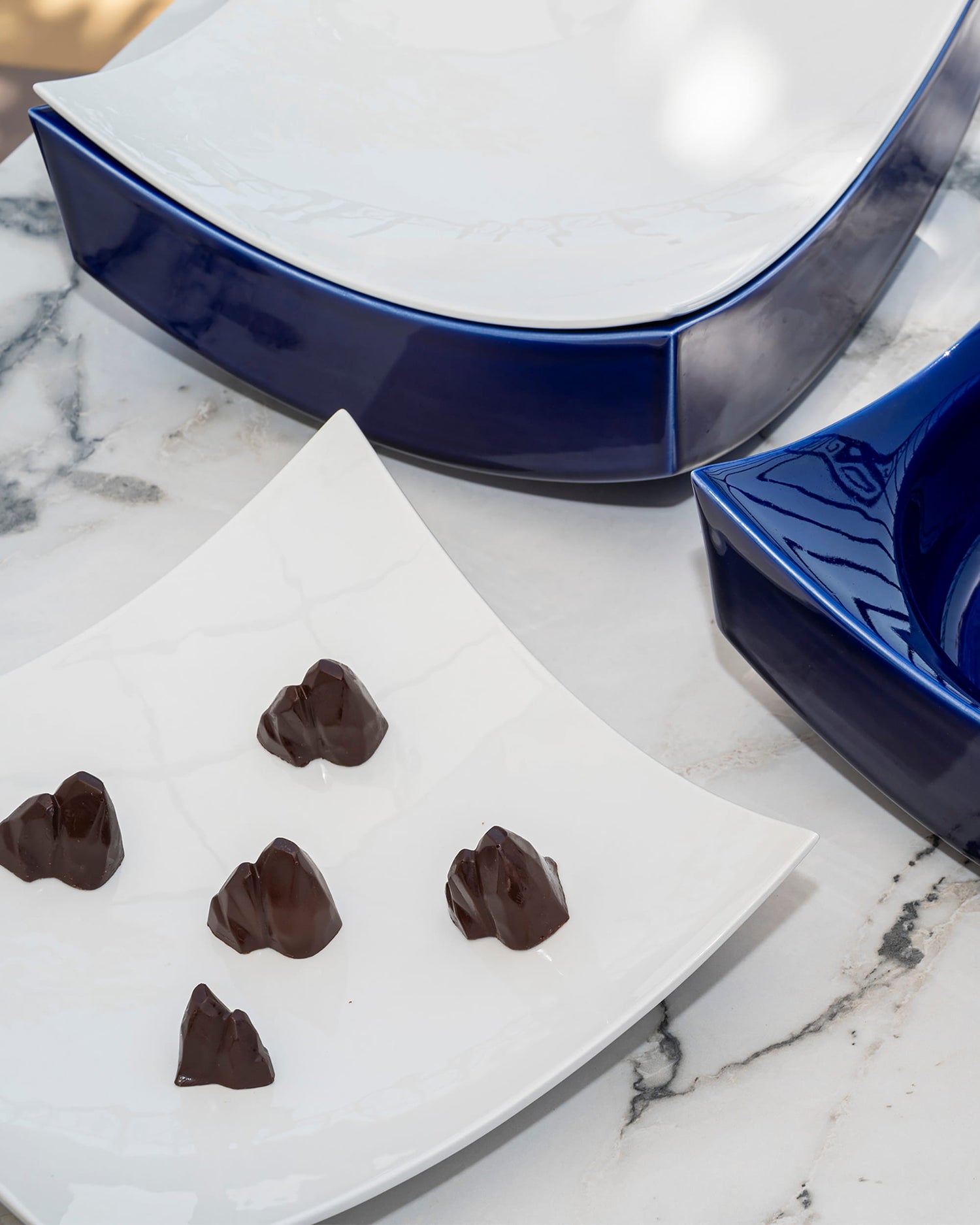 Wave - Contenitore per cioccolatini con vassoio